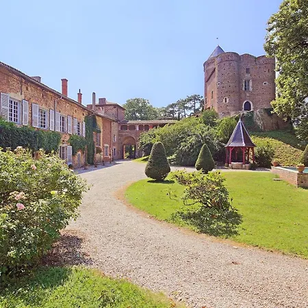 Chateau Du Montellier Bed & Breakfast